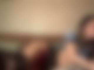 Live cam show with Lia - Camel Toe on SquirtSoMuch