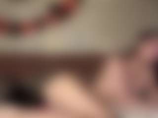 Lia's Live Sex Cam Show