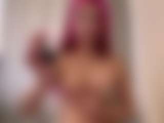 Live cam show with EugeneTroche - Lovense Latina on Camsoda