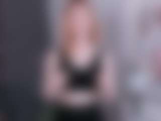 Live cam show with EvitaJustice - Pov on StripNow