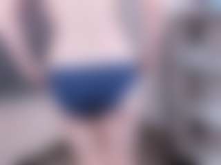 Live cam show with EvitaJustice - College Latina on Mixed Magazine Live