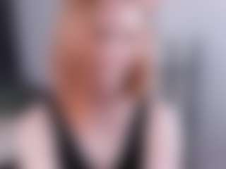Live cam show with EvitaJustice - College Curvy on Uber Horny