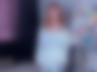 Live cam show with EvitaJustice - Red Hair Middle Aged on Streamer API