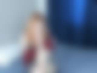 Live cam show with EvitaJustice - Bedroom Red Hair on Camsoda