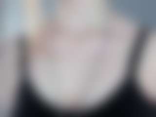 Live cam show with EvitaJustice - Middle Aged on Uber Horny