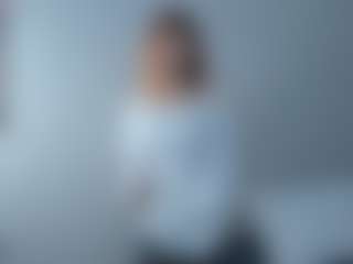 Live cam show with EvitaJustice - Spank Red Hair on Hubzter Live