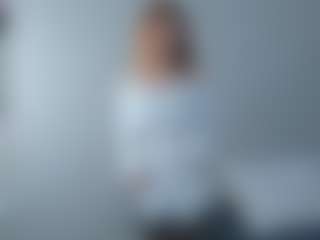 Live cam show with EvitaJustice - Moaning on Hubzter Live