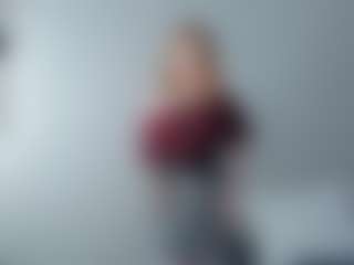 Live cam show with EvitaJustice - Red Hair Amateur on Camsoda