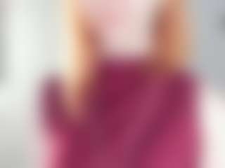 Live cam show with EvitaJustice - Middle Aged on WildCum