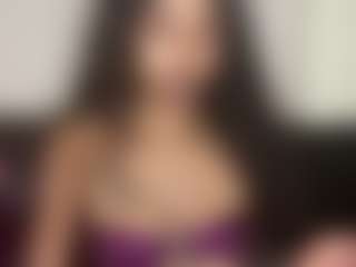 HazelKurrency's Live Sex Cam Show