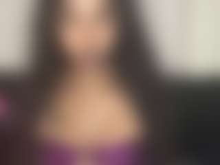 HazelKurrency's Live Sex Cam Show