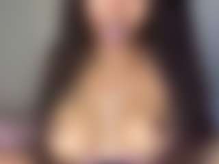 HazelKurrency's Live Sex Cam Show