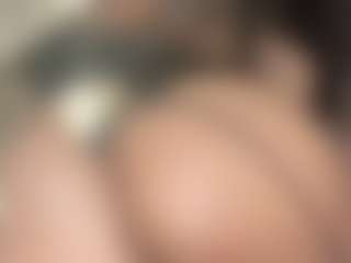 HazelKurrency's Live Sex Cam Show
