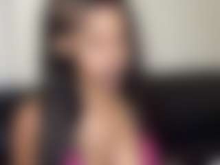 Live cam show with HazelKurrency - Bedroom Curvy on sexylive.show