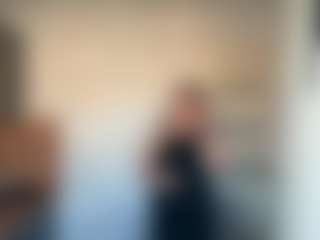 Live cam show with JessiHansford - Middle Aged on Gym Cam Girls
