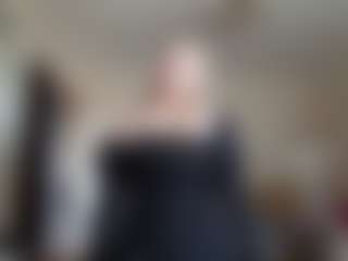 Live cam show with MaisieGirod - New Brown Eyes on Camsoda
