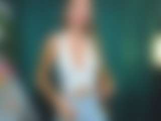 Live cam show with milablush - Brown Hair on fapnchat
