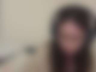 Live cam show with Mia - Role Play on CamClone