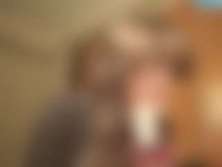 Live cam show with KimberleeTa - Skinny Teen (18+) on Camsoda