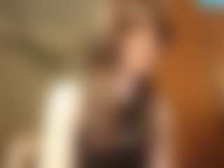 Live cam show with KimberleeTa - Skinny on Camsoda Late Night