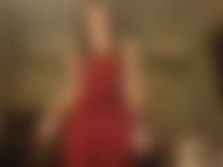 Live cam show with KimberleeTa - Skinny on Camsoda