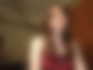 Live cam show with KimberleeTa - Skinny on Camsoda