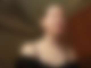 Live cam show with KimberleeTa - Skinny Teen (18+) on Hubzter Live