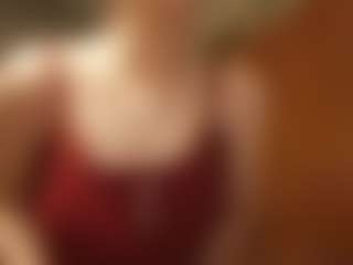 Live cam show with KimberleeTa - Grey on Camsoda Late Night