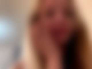Selena's Live Sex Cam Show