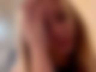 Selena's Live Sex Cam Show
