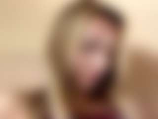 Live cam show with Selena - Facial on Camsoda