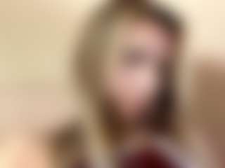 Live cam show with Selena - Facial on Camsoda