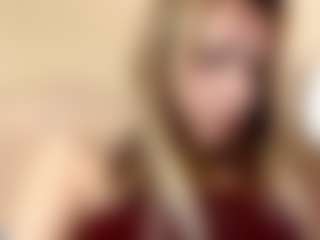 Live cam show with Selena - Fingers on Dare Cams