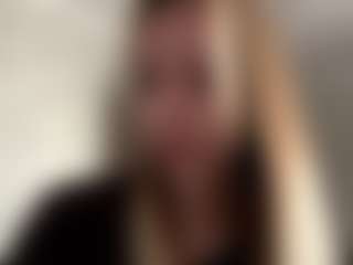 Selena's Live Sex Cam Show
