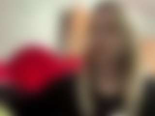 Live cam show with Selena - New Hairy Pussy on Camming Site