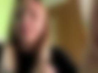 Live cam show with Selena - Blue Eyes on Gym Cam Girls
