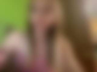 Live cam show with Selena - Public Brown Hair on Camsoda