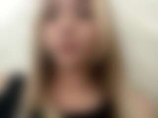 Live cam show with Selena - Hairy Pussy Brown Hair on madthumbs