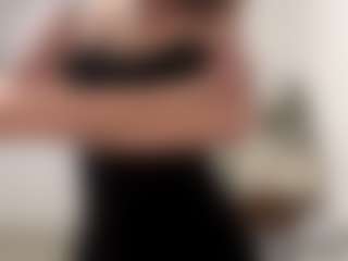 Live cam show with Selena - Arab Athletic on Camsoda