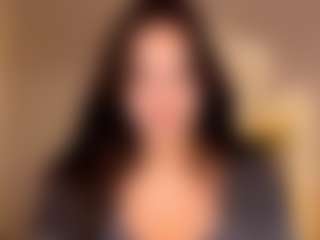 Live cam show with SavannahQuirino - Green Eyes on Gym Cam Girls