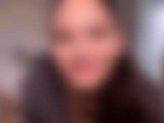 Live cam show with SavannahQuirino - Bedroom MILF on livesuperchat.net