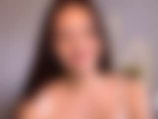 SavannahQuirino MILF webcam performer live streaming