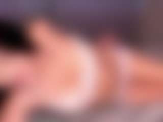 Live cam show with SavannahQuirino - Athletic Middle Aged on boobsie.com
