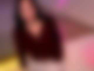 Live cam show with SavannahQuirino - Latina Mature on googirlz