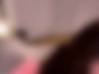 Live cam show with SavannahQuirino - Athletic Blowjob on livesuperchat.net