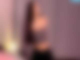 Live cam show with SavannahQuirino - Flashing on Camsoda
