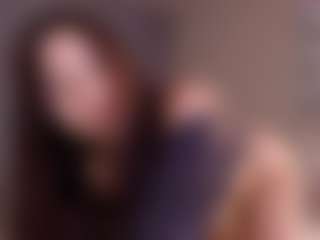 Live-Cam-Show mit SavannahQuirino - Tease MILF auf Camsoda