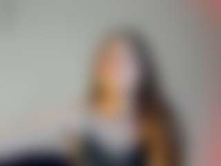 Live-Cam-Show mit 18Brook - Smoking auf Camsoda