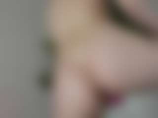18Brook's Live Sex Cam Show