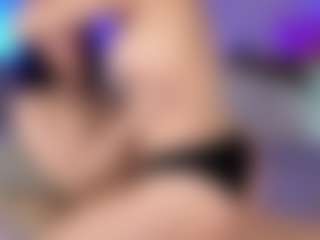 ArmandaBraggs's Live Sex Cam Show